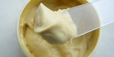 Kako pripremiti propolisnu mast kod kuće